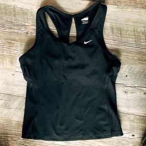 Nike fitdry top SZ M